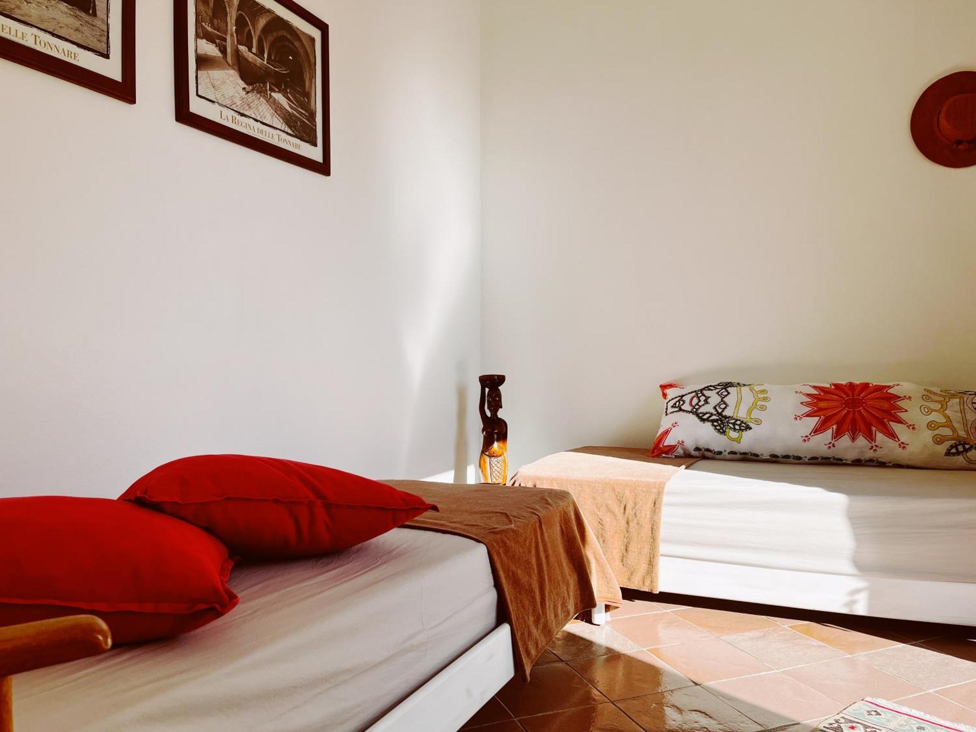 Il Cactus: Una Piccola Oasi In Paese ファヴィニャーナ エクステリア 写真