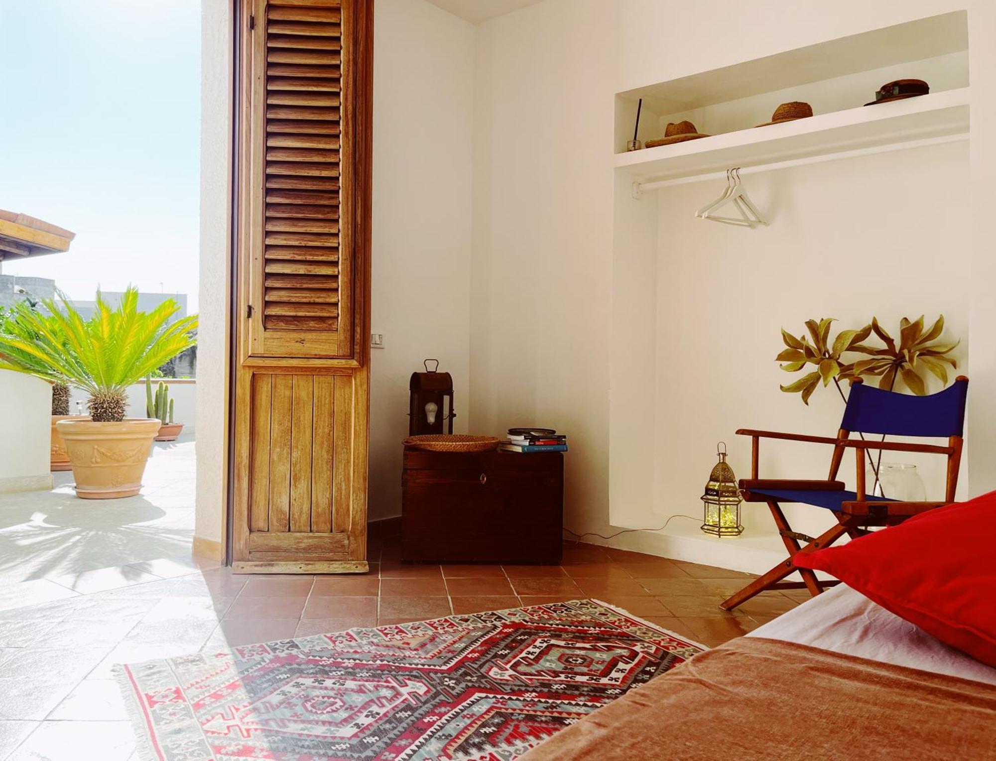 Il Cactus: Una Piccola Oasi In Paese ファヴィニャーナ エクステリア 写真